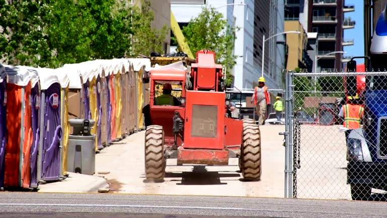 Best Portable Restroom Servicing (Cleaning and Restocking)  in Clinton, LA